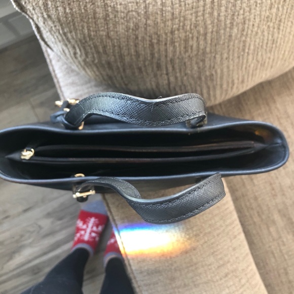 Mk Purse - Picture 3 of 8